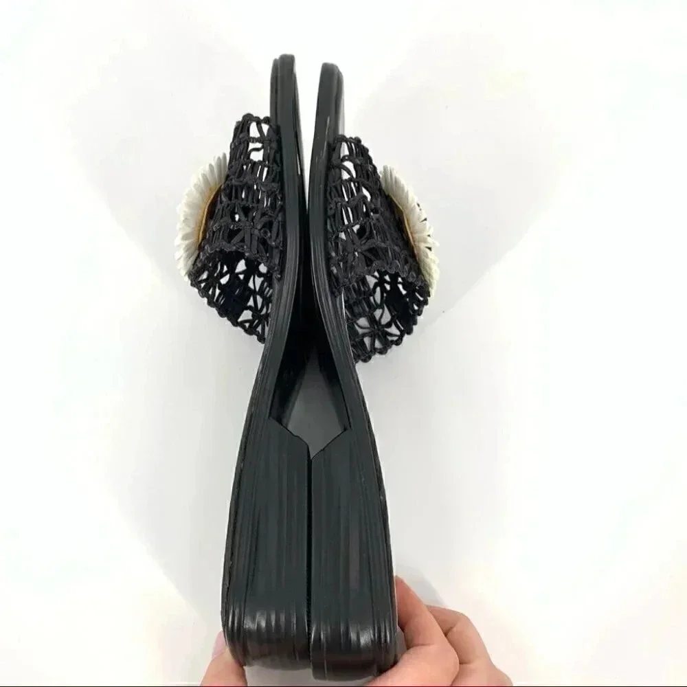 Andiamo womens sandals size 7.5 black white floral daisy vintage 90s slides